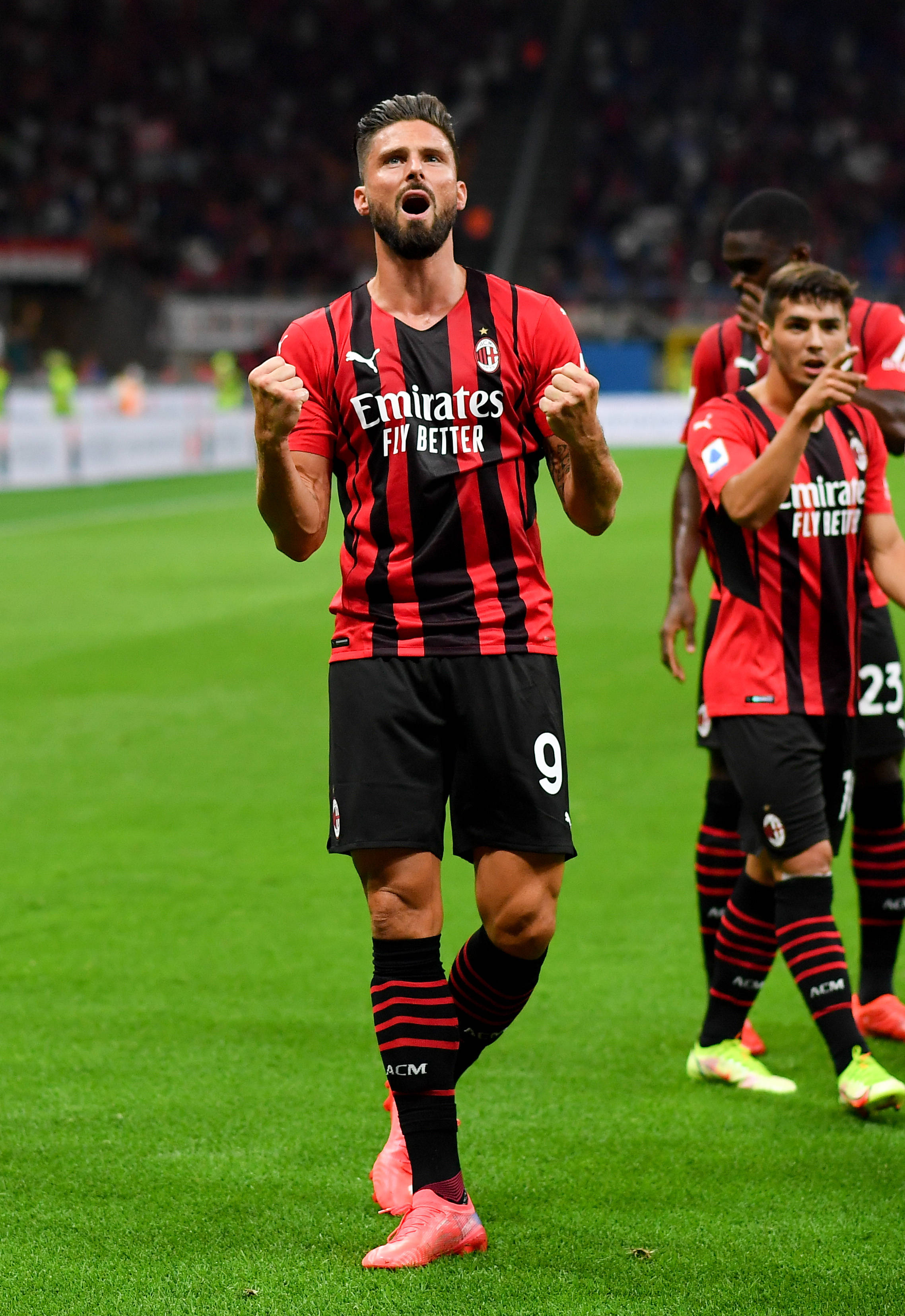 帕雷德斯：我和内马尔经常联系，若他想来博卡我们会等他