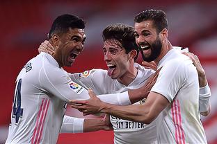 记者：巴萨有人反对买断拉什福德，因他逼抢力度不够&年薪高