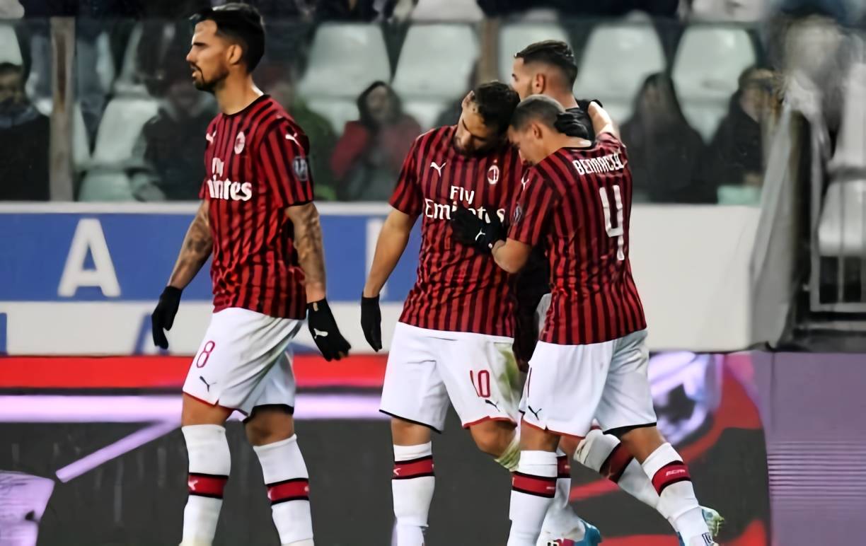 意甲最新积分战报：前2积分相同，米兰奇迹逆袭，热那亚绝杀