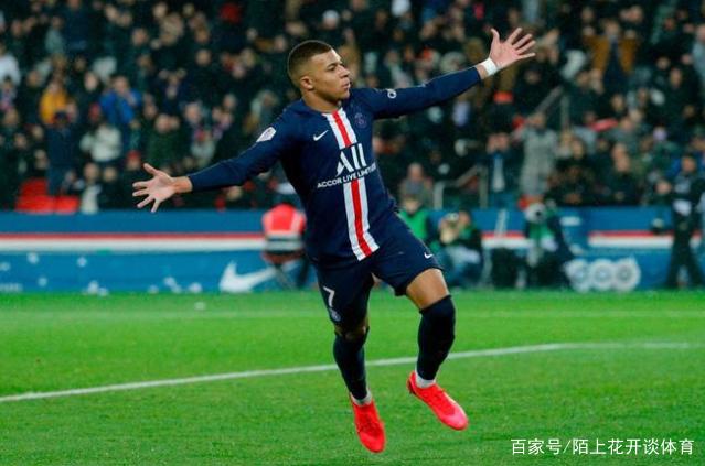 记者：多特为法比奥-席尔瓦提供了为期五年的合同