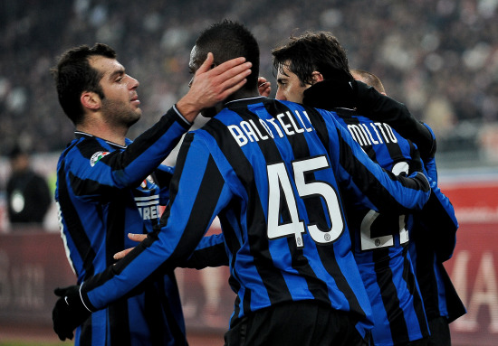 欧文突破防守连续得分