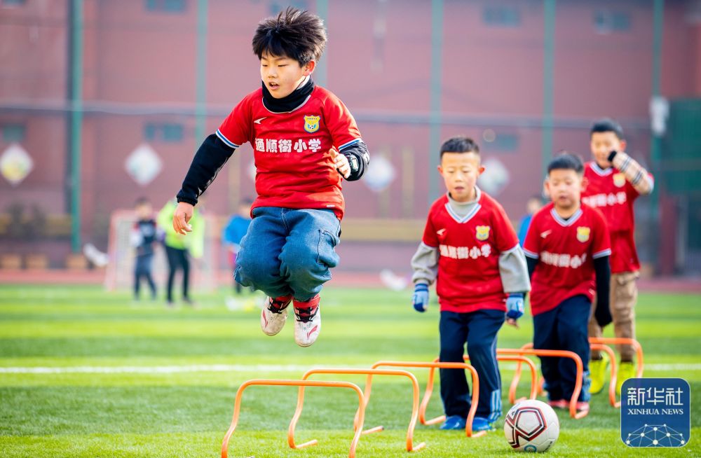 全运会女排综述：江苏女排第2次登顶，山东队夺银牌仍创造历史