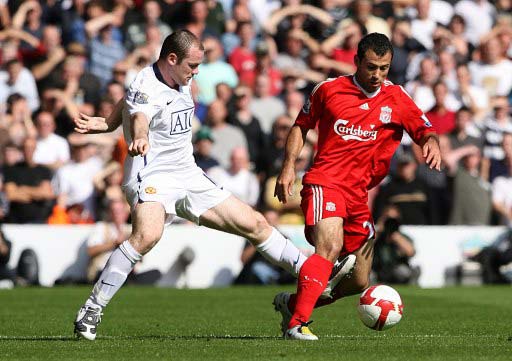 詹姆斯5中0一分未得，里夫斯扛起进攻大旗，首节湖人领先