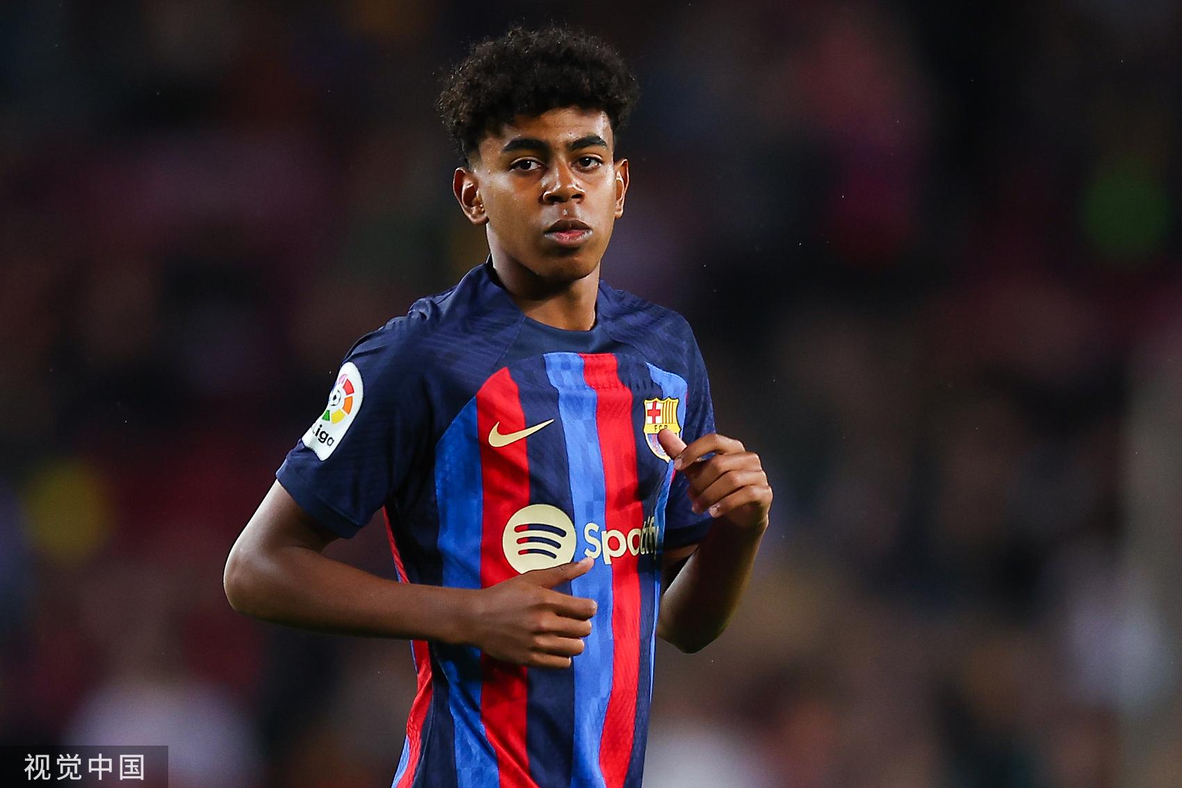 莫德里奇回忆热刺生涯，未能如愿加盟切尔西，反而成就皇马传奇